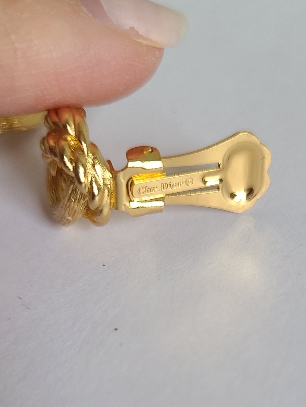 Vintage Christian Dior Luxury Gold Double Circle Rope Knot Chunky Stud Earrings - Picture 13 of 16